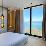 Vater By The Lake Villa *